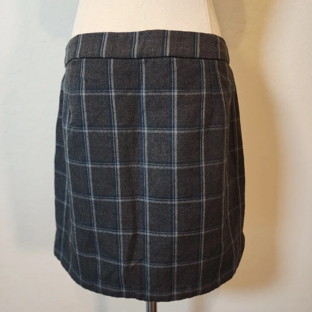 Gap Plaid‎ Mini Skirt Women's Size 4 Gray Blue Career Casual School